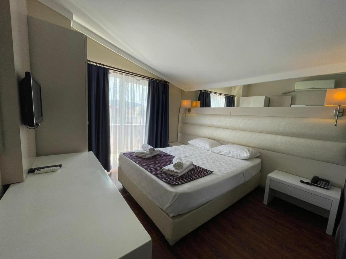 Gold Butik Otel Μαρμαρίς Εξωτερικό φωτογραφία