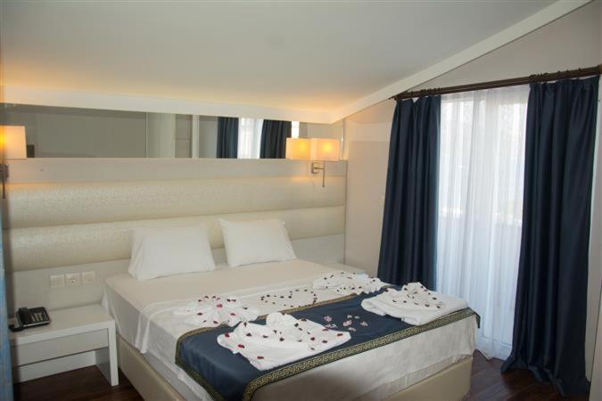 Gold Butik Otel Μαρμαρίς Εξωτερικό φωτογραφία