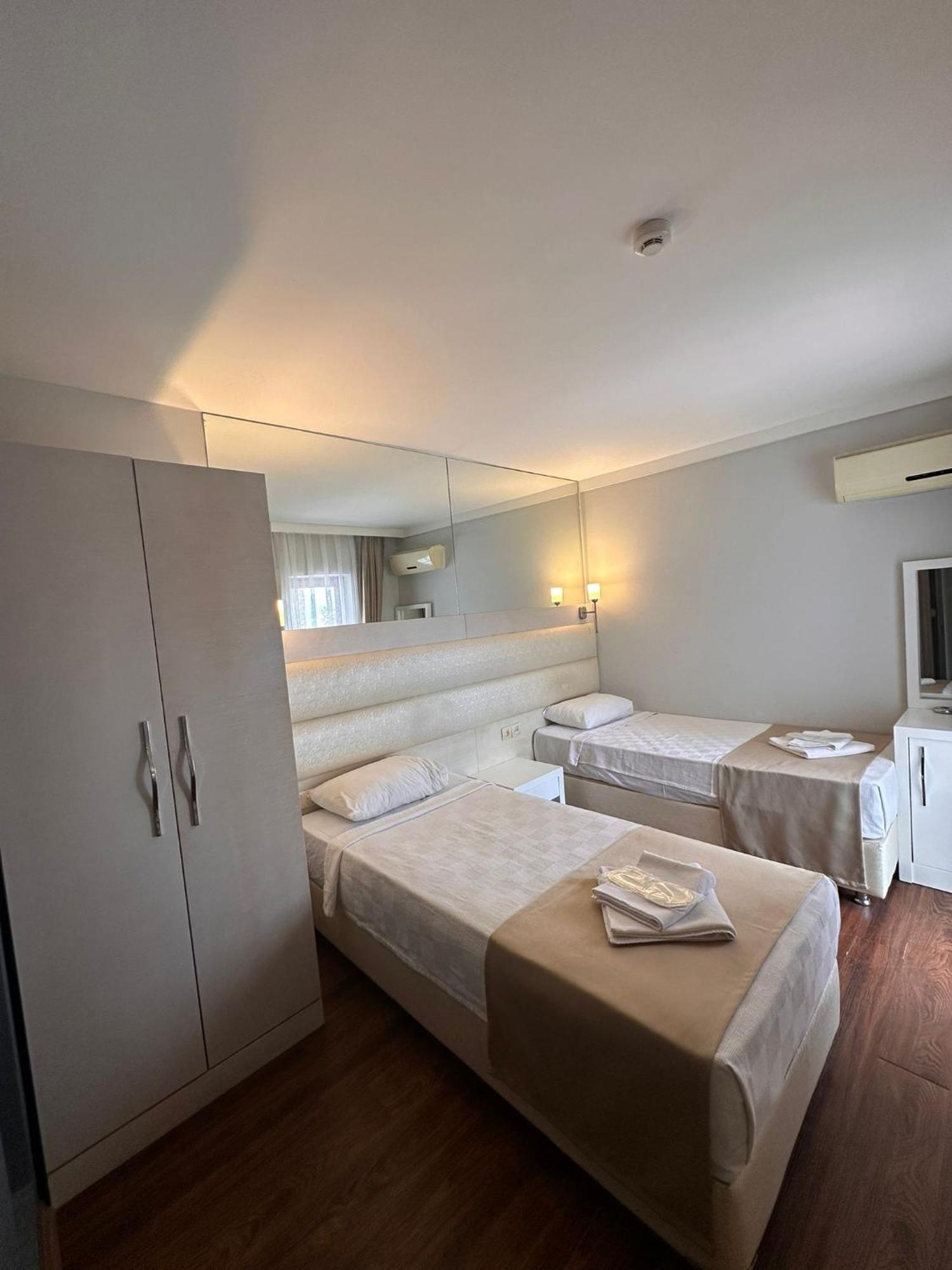 Gold Butik Otel Μαρμαρίς Εξωτερικό φωτογραφία