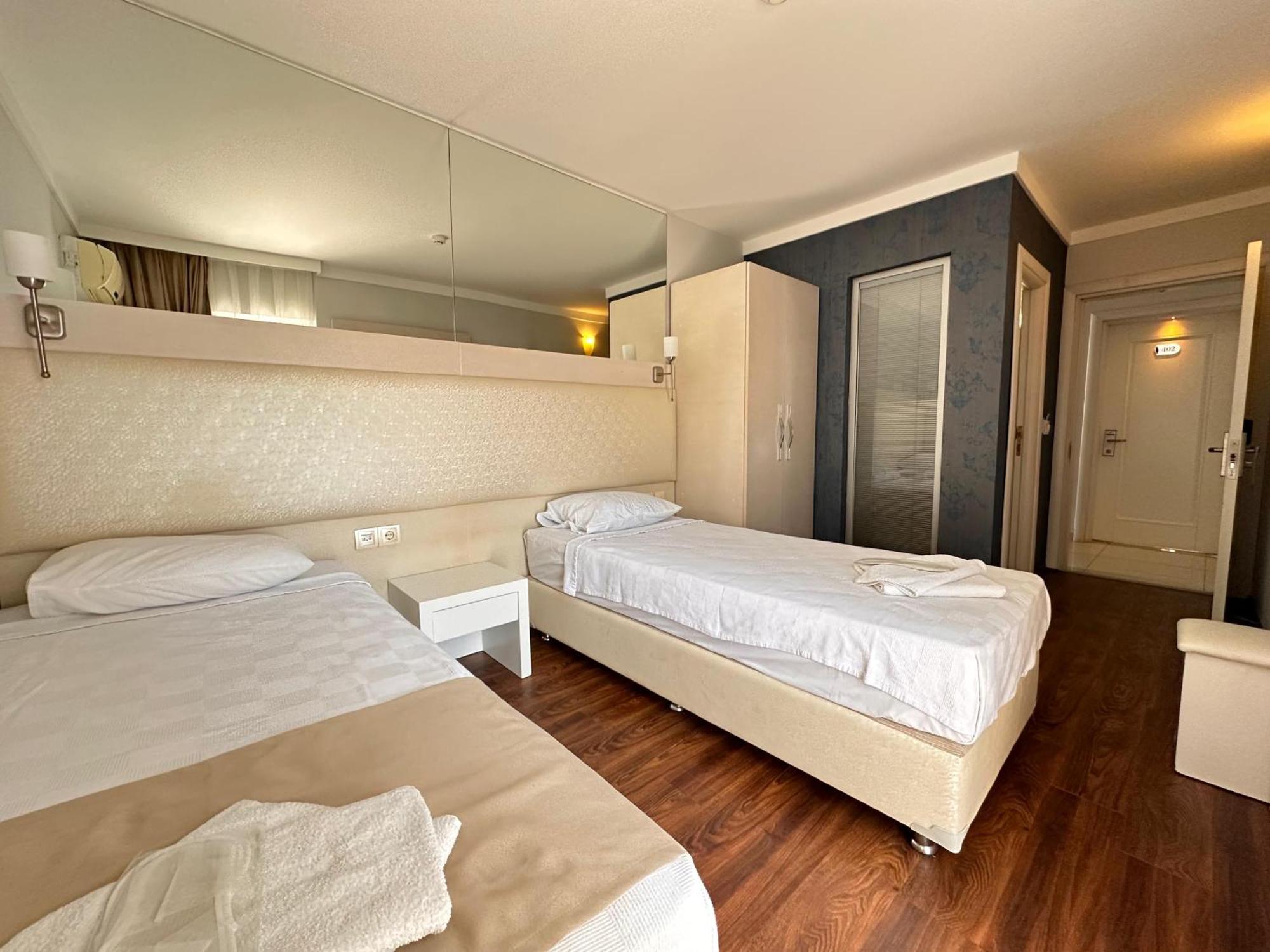 Gold Butik Otel Μαρμαρίς Εξωτερικό φωτογραφία